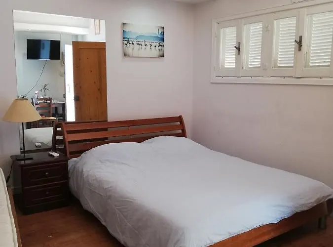 Swallows Nest Ларнака