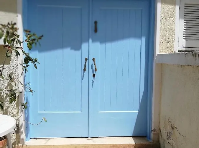 Swallows Nest Larnaca