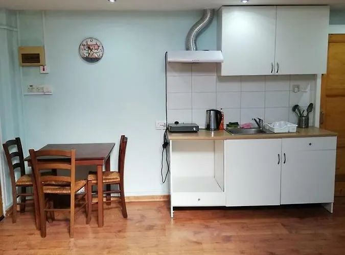 Апартаменты Swallows Nest Ларнака